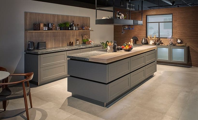 De eigen fabriek van Tulp Keukens maakt keukenkasten in vrijwel alle afmetingen