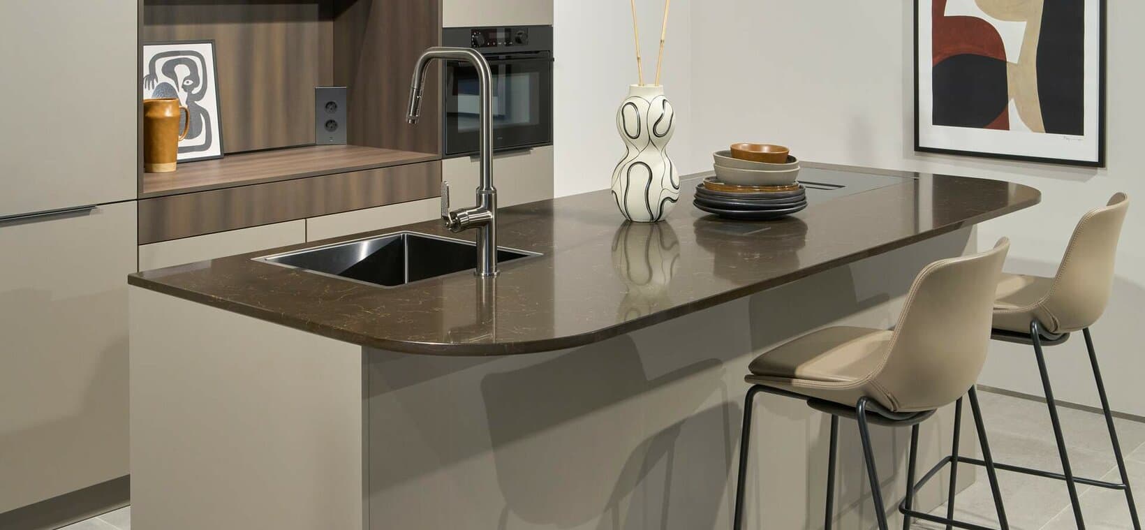 Keuken ontwerpen voor gezinnen: functionaliteit en stijl combineren