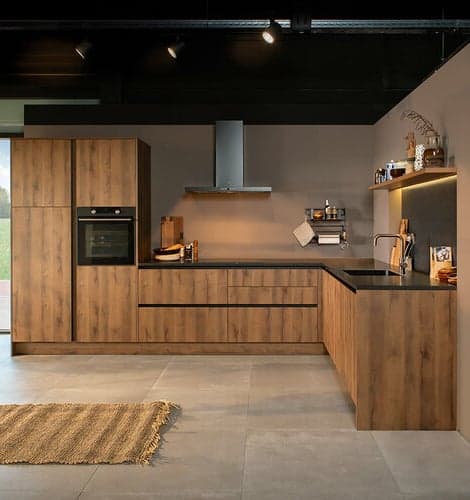 Houten hoekkeuken boeren stijl.jpg