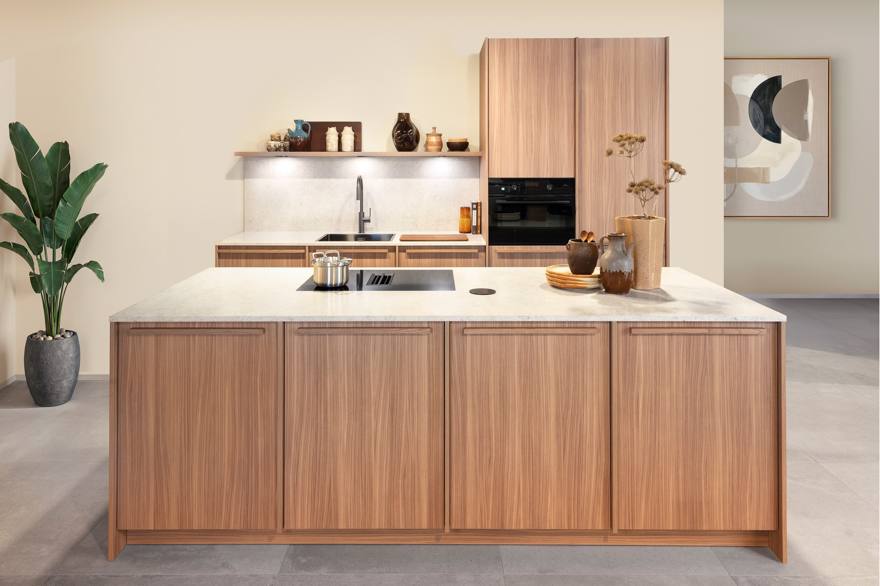 Japandi houtlook eilandkeuken